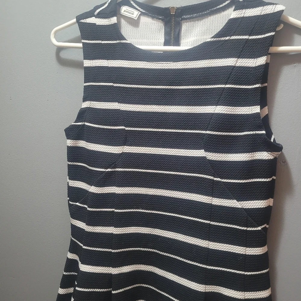 Pimkie Collection blk/wht stripe dress S - Picture 4 of 10